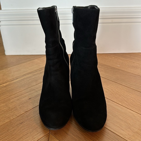 Michael Kors black suede booties, size 8,5, 2,5 inches heel (inside) - Picture 3 of 5